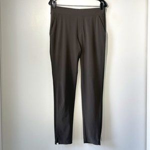 Athleta Brooklyn Ankle Pant 6T Olive Green